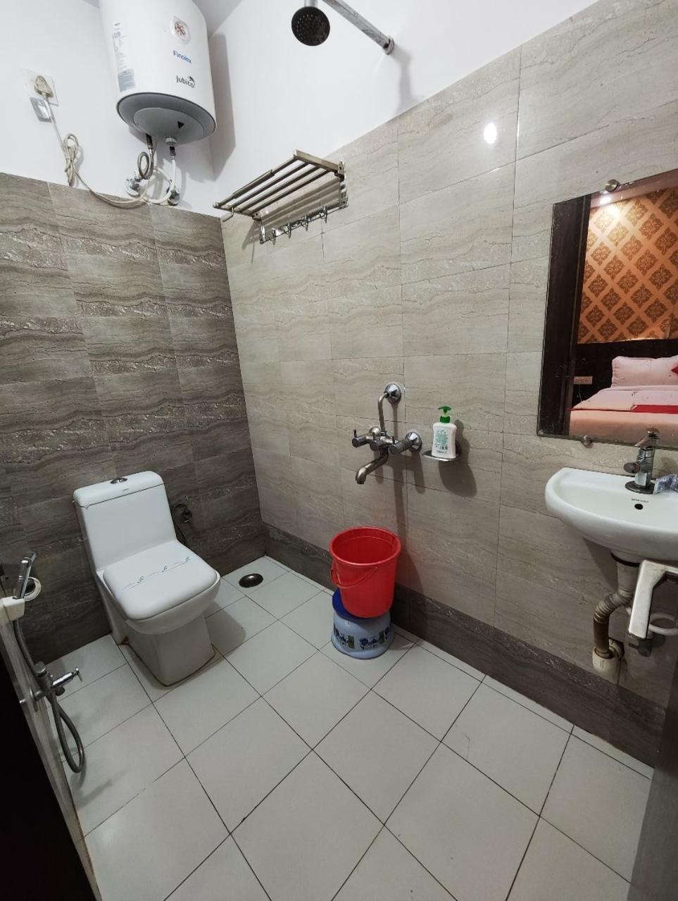 Hotel Rudraksha Inn دوغار المظهر الخارجي الصورة